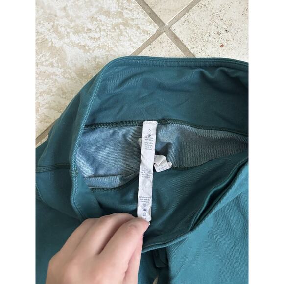 EUC Lululemon Wunder Under III 28” Deep Green Size 6 Yoga Pilates Working Out - Picture 3 of 9